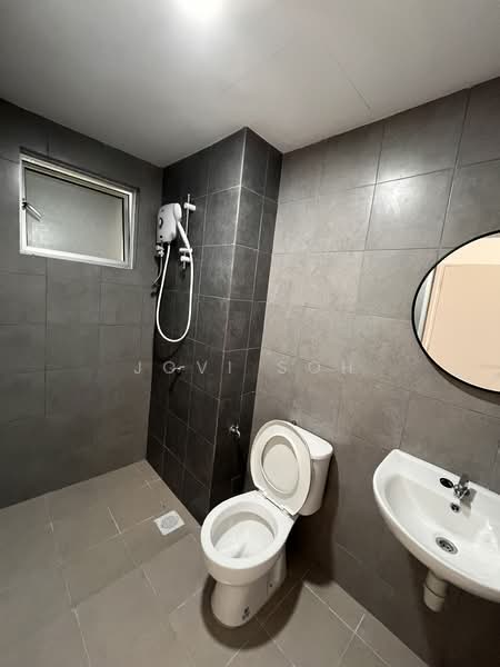 Kondominium untuk Disewa di Residensi Sateria - Jovi Soh - Bathroom - PropertyGuru.com.my