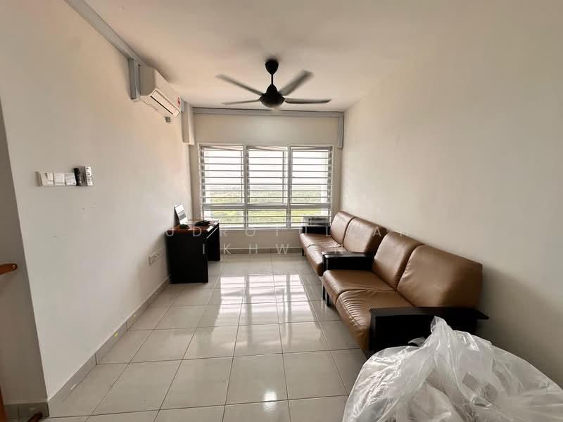 Kondominium untuk Disewa di Aspire Residence - Gudrotullah Ikhwan - Living Room - PropertyGuru.com.my