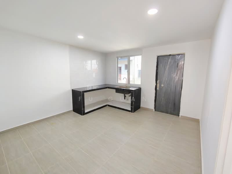 1-storey Terraced House for Sale in Taman Abad (Johor Bahru) - Fu Guan - Kitchen - PropertyGuru.com.my