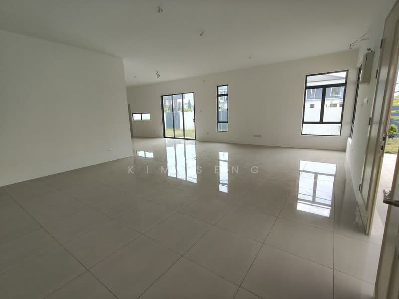Rumah Berkembar untuk Dijual di Kluang (Johor) - Kim Seng - Living Room - PropertyGuru.com.my