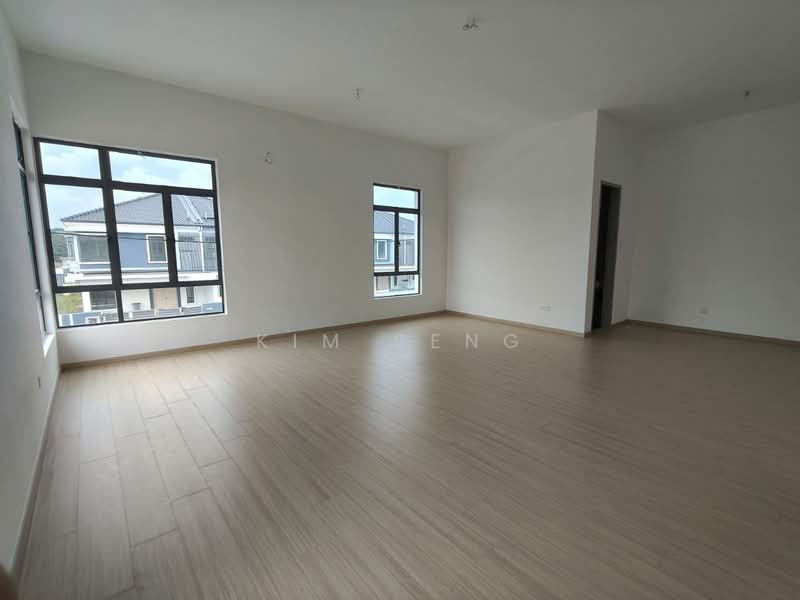 Rumah Berkembar untuk Dijual di Kluang (Johor) - Kim Seng - Living Room - PropertyGuru.com.my