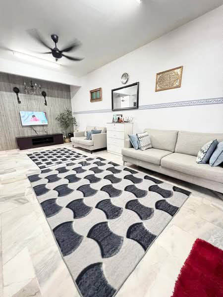 2-storey Terraced House for Sale in Taman Subang Mewah (Subang Jaya) - Hamizah . - Living Room - PropertyGuru.com.my