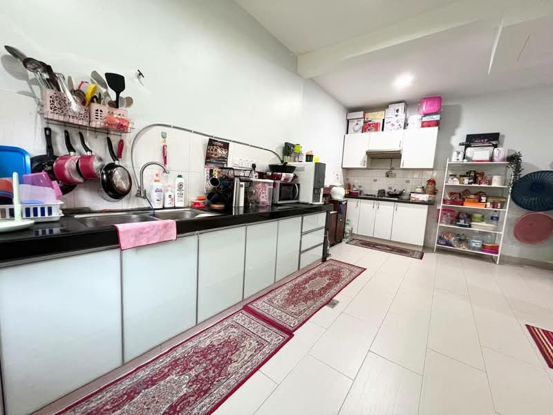 2-storey Terraced House for Sale in Taman Subang Mewah (Subang Jaya) - Hamizah . - Kitchen - PropertyGuru.com.my