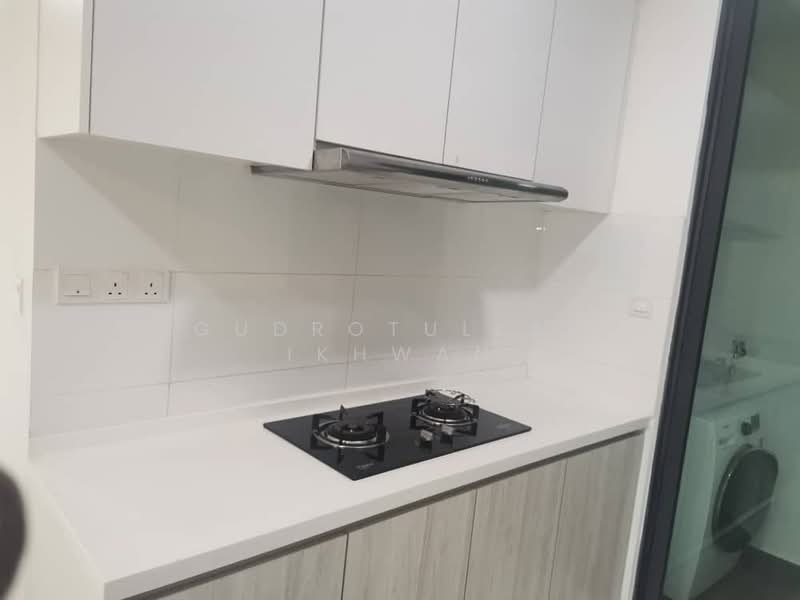 Servis Apartment untuk Disewa di Kenwingston Square Garden - Gudrotullah Ikhwan - Kitchen - PropertyGuru.com.my