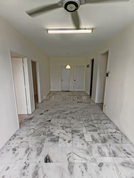 Pangsapuri untuk Dijual di Desaminium Rimba - PJ Low - Interior - PropertyGuru.com.my