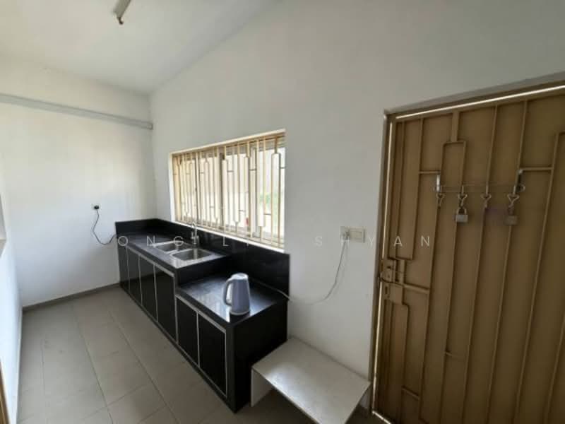 2-storey Terraced House for Sale in Setia Eco Gardens (Gelang Patah) - Ong Lih Shyan - Kitchen - PropertyGuru.com.my