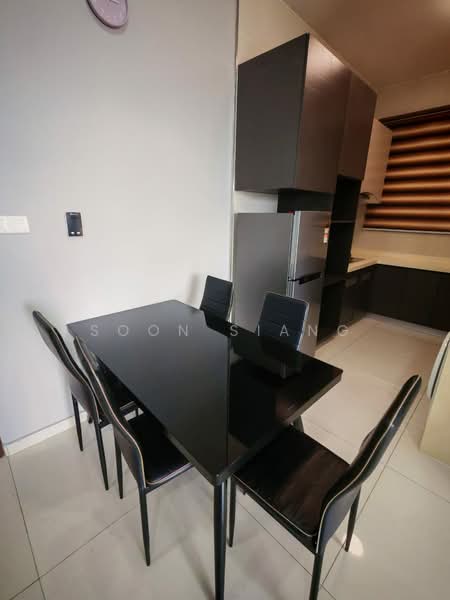 Condominium for Rent at Bay Point @ Country Garden Danga Bay - Soon Siang - Dining Room - PropertyGuru.com.my