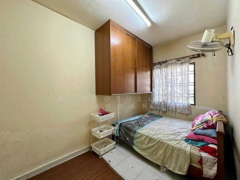 2-storey Terraced House for Sale in Taman Prima Saujana (Kajang) - Gudrotullah Ikhwan - Bedroom - PropertyGuru.com.my