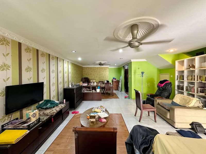 2-storey Terraced House for Sale in Taman Prima Saujana (Kajang) - Gudrotullah Ikhwan - Living Room - PropertyGuru.com.my