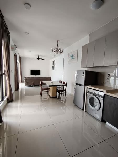 Condominium for Rent at Lovell @ Country Garden Danga Bay - Soon Siang - Living Room - PropertyGuru.com.my