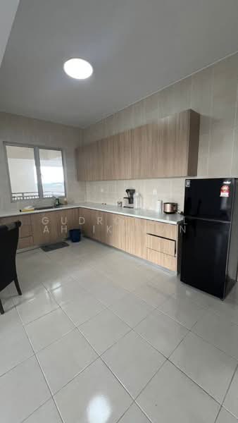 Kondominium untuk Disewa di Residensi Adelia 4 - Gudrotullah Ikhwan - Kitchen - PropertyGuru.com.my