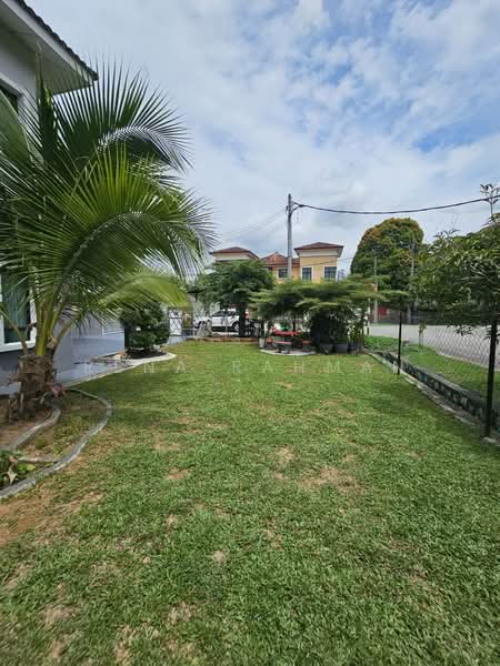 Rumah Teres 2 Tingkat untuk Dijual di Taman Desa Saga (Nilai) - Rena Rahman - Exterior - PropertyGuru.com.my