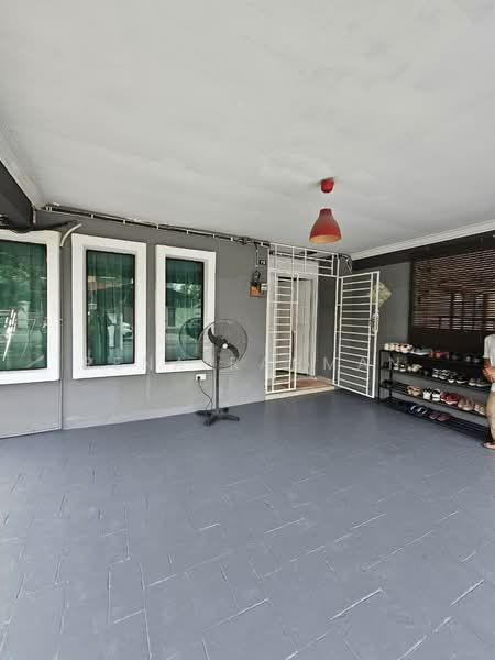 Rumah Teres 2 Tingkat untuk Dijual di Taman Desa Saga (Nilai) - Rena Rahman - Exterior - PropertyGuru.com.my