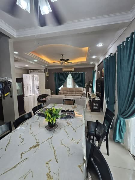 Rumah Teres 2 Tingkat untuk Dijual di Taman Desa Saga (Nilai) - Rena Rahman - Living Room - PropertyGuru.com.my