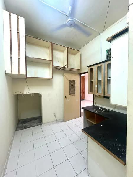 Rumah Teres 2 Tingkat untuk Disewa di Kajang (Selangor) - Gudrotullah Ikhwan - Kitchen - PropertyGuru.com.my