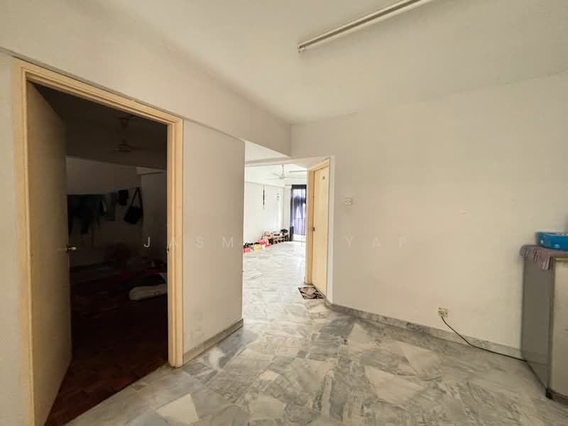 Pangsapuri untuk Dijual di Makmur Apartment - Jasmine Yap - Interior - PropertyGuru.com.my