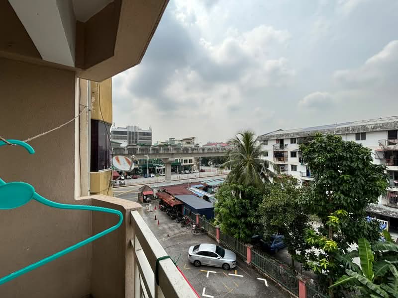 Pangsapuri untuk Dijual di Makmur Apartment - Jasmine Yap - Exterior - PropertyGuru.com.my