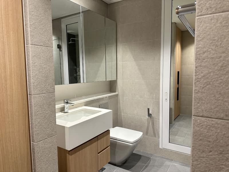 Servis Apartment untuk Disewa di TRX Residences - Sam Ho - Bathroom - PropertyGuru.com.my