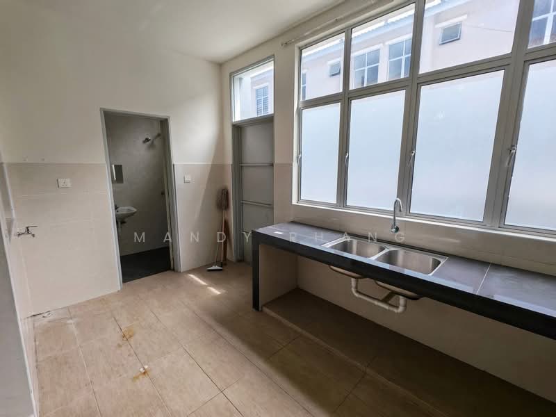2-storey Terraced House for Rent in Sri Klebang (Chemor) - Mandy Phang - Kitchen - PropertyGuru.com.my