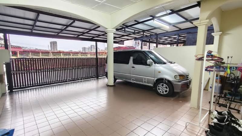 2-storey Terraced House for Sale in Ipoh (Perak) - Chris Chin - Car Park - PropertyGuru.com.my