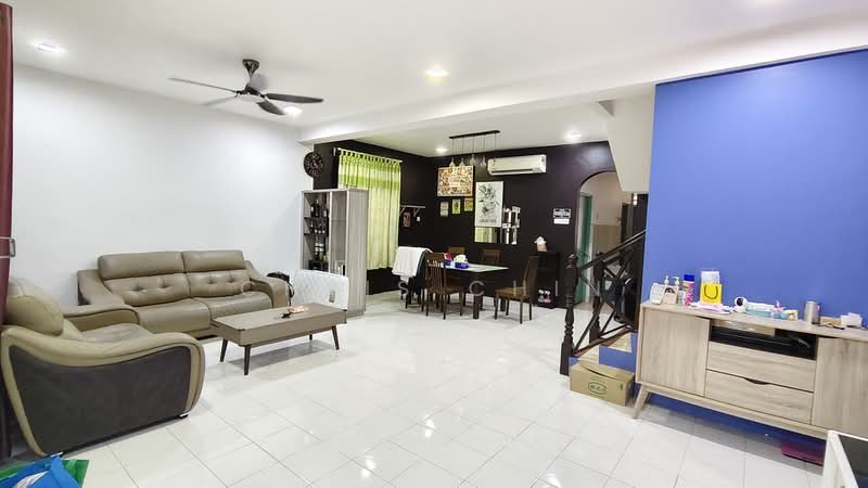 2-storey Terraced House for Sale in Ipoh (Perak) - Chris Chin - Living Room - PropertyGuru.com.my