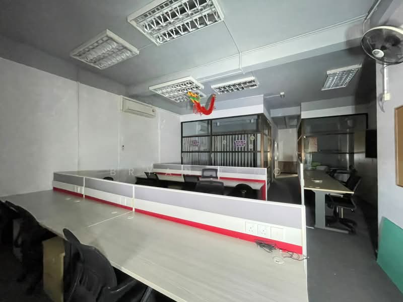 Shop for Rent in Bayan Baru (Penang) - Bryan Teng - Interior - PropertyGuru.com.my