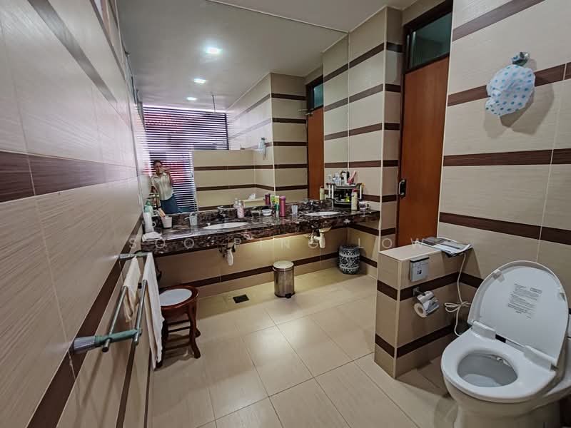 Bungalow for Sale in Seri Kembangan (Selangor) - Soo Ping Low - Bathroom - PropertyGuru.com.my