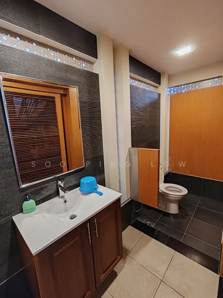 Bungalow for Sale in Seri Kembangan (Selangor) - Soo Ping Low - Bathroom - PropertyGuru.com.my
