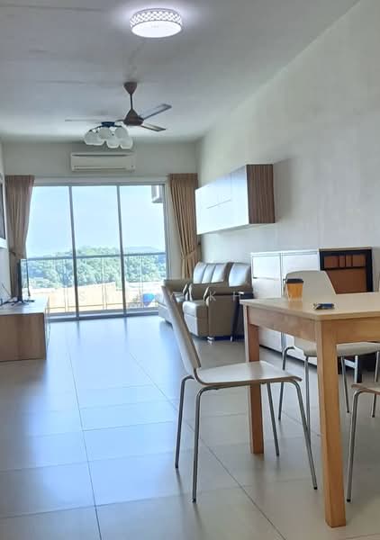Kondominium untuk Disewa di Elit Heights @ Bayan City - Sally Khoo - Living Room - PropertyGuru.com.my