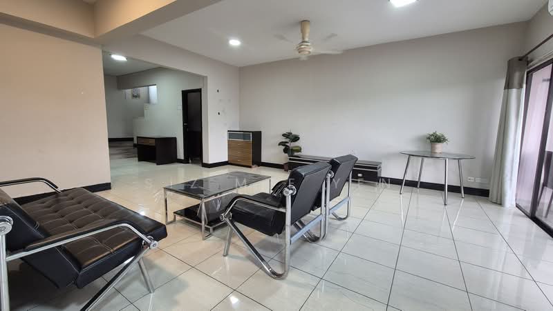Kondominium untuk Disewa di Marina Court Resort Condominium - Siz Mee Yen - Living Room - PropertyGuru.com.my