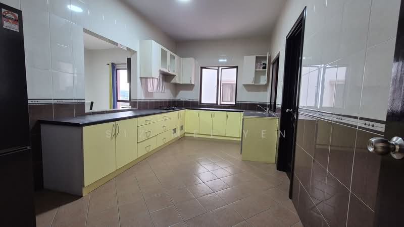 Kondominium untuk Disewa di Marina Court Resort Condominium - Siz Mee Yen - Kitchen - PropertyGuru.com.my