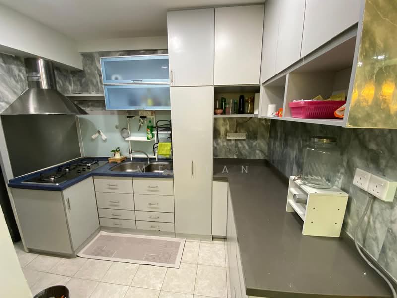 Kondominium untuk Dijual di Gold Coast Resort Condominium - Mei Tan - PropertyGuru.com.my