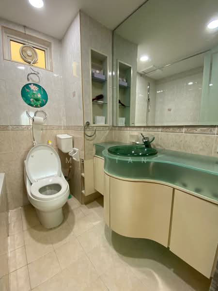 Kondominium untuk Dijual di Gold Coast Resort Condominium - Mei Tan - PropertyGuru.com.my