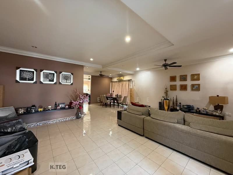 Rumah Teres 2-Tingkat untuk Dijual di Klang (Selangor) - Alex Lee - Living Room - PropertyGuru.com.my
