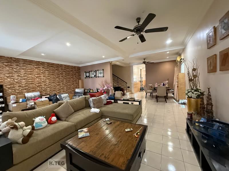 Rumah Teres 2-Tingkat untuk Dijual di Klang (Selangor) - Alex Lee - Living Room - PropertyGuru.com.my