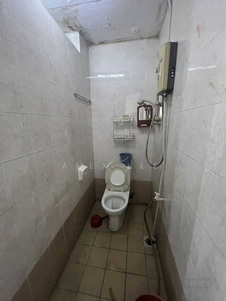 Kedai untuk Dijual di Port Klang (Pelabuhan Klang) (Selangor) - Alex Lee - Bathroom - PropertyGuru.com.my