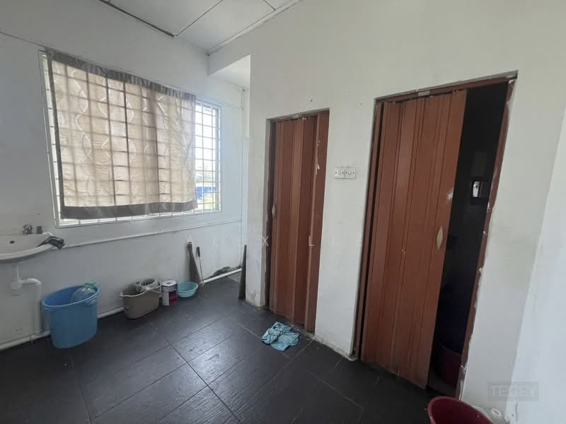 Kedai untuk Dijual di Port Klang (Pelabuhan Klang) (Selangor) - Alex Lee - Interior - PropertyGuru.com.my