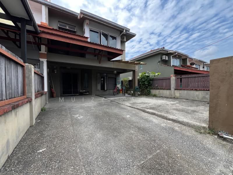 2-storey Terraced House for Sale in Seksyen 5 (Kota Damansara) - Muizz Razak - PropertyGuru.com.my
