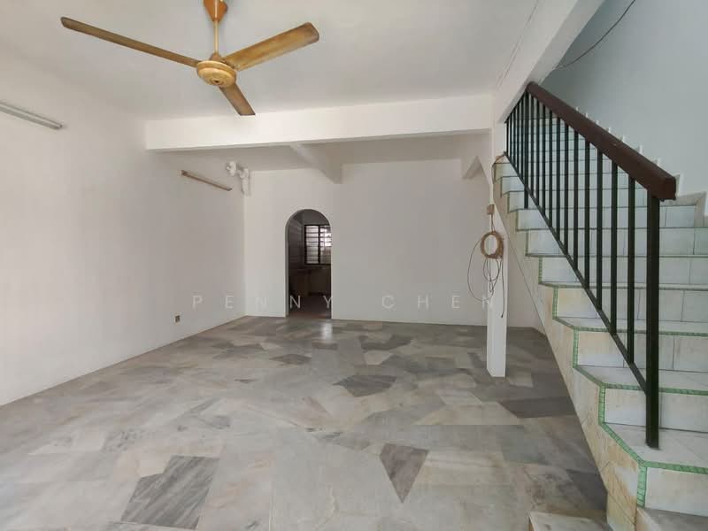 2-storey Terraced House for Sale in Taman Cempaka (Ipoh) - PENNY CHEN - Living Room - PropertyGuru.com.my