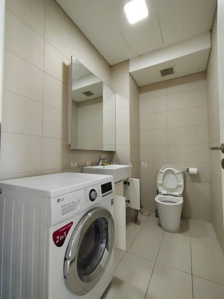 Servis Apartment untuk Dijual di Three28 Tun Razak - Mr Wan - Bathroom - PropertyGuru.com.my