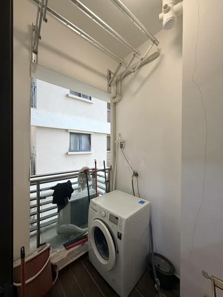 Condominium for Rent at Amberside @ Country Garden Danga Bay - Yen Ma - Balcony - PropertyGuru.com.my