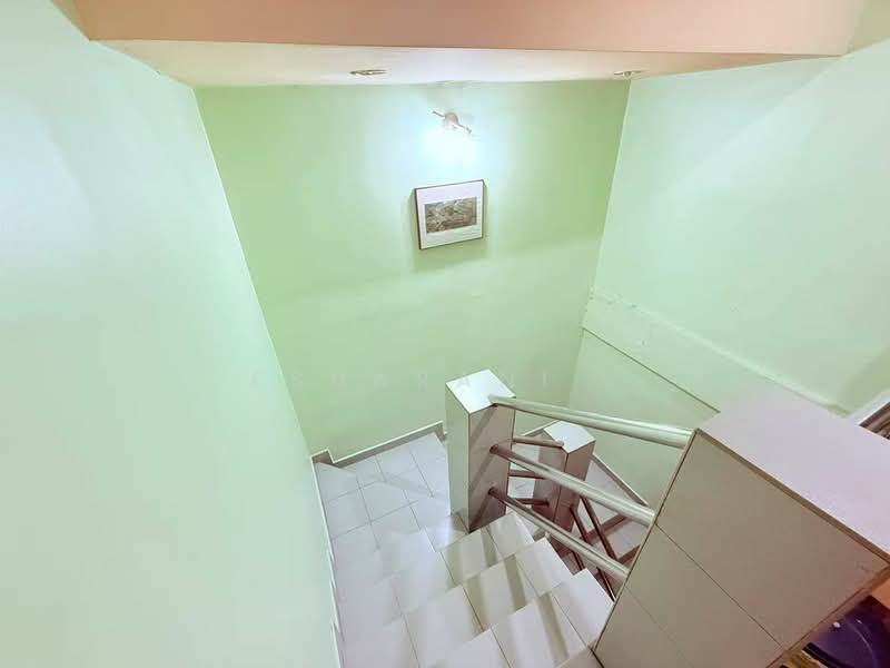 Rumah Teres 2 Tingkat untuk Dijual di Bandar Tun Hussein Onn (Cheras) - Esharani . - PropertyGuru.com.my