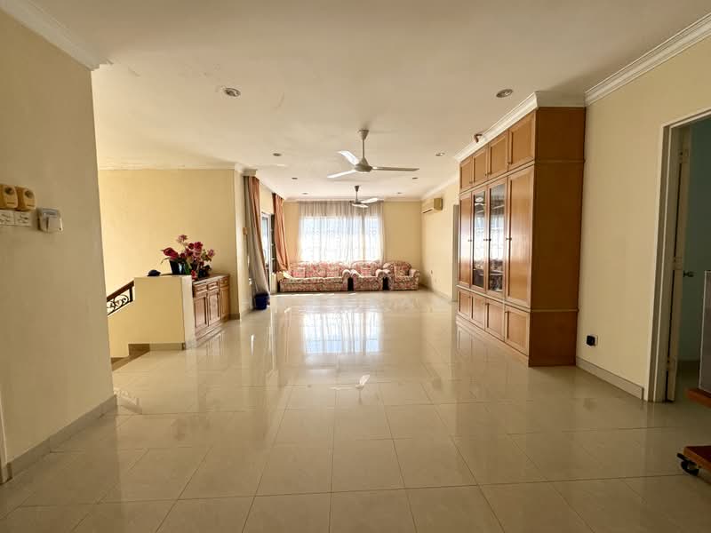 Bungalow for Sale in Bukit Jelutong (Shah Alam) - Ishak Ramli - Living Room - PropertyGuru.com.my