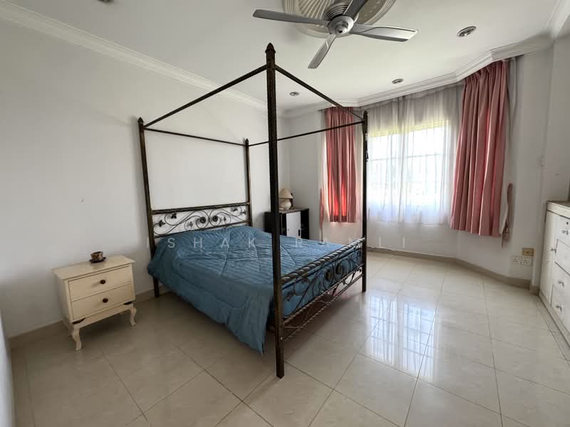 Bungalow for Sale in Bukit Jelutong (Shah Alam) - Ishak Ramli - Bedroom - PropertyGuru.com.my