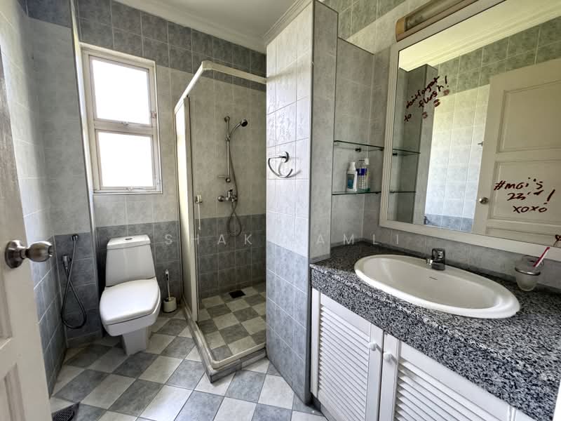 Bungalow for Sale in Bukit Jelutong (Shah Alam) - Ishak Ramli - Bathroom - PropertyGuru.com.my