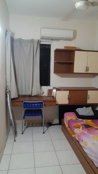 Kondominium untuk Disewa di Gold Coast Resort Condominium - Danny Ch'ng - Bedroom - PropertyGuru.com.my