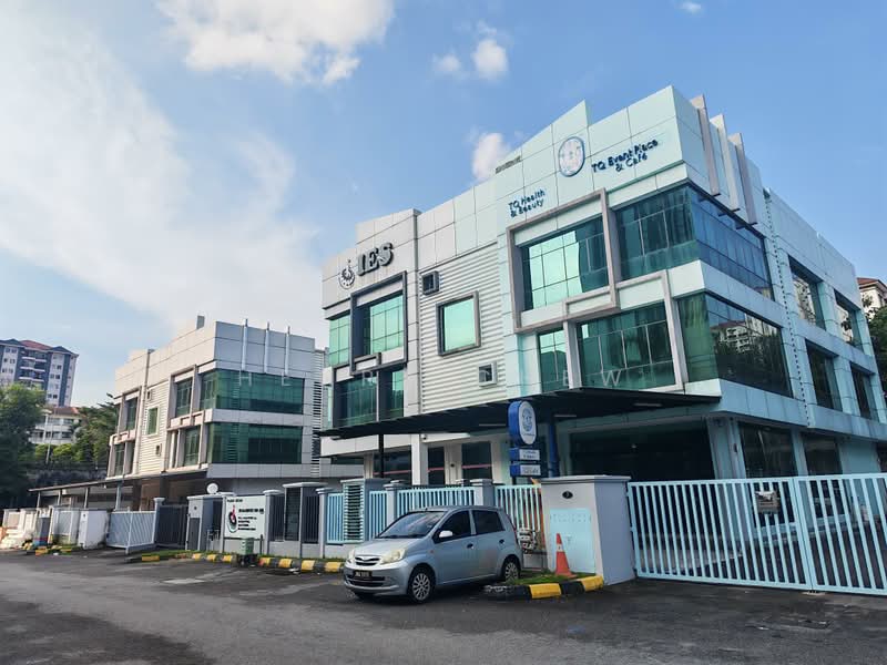Shop / Office for Rent in Bandar Puteri Puchong (Puchong) - Henry Chew - Exterior - PropertyGuru.com.my