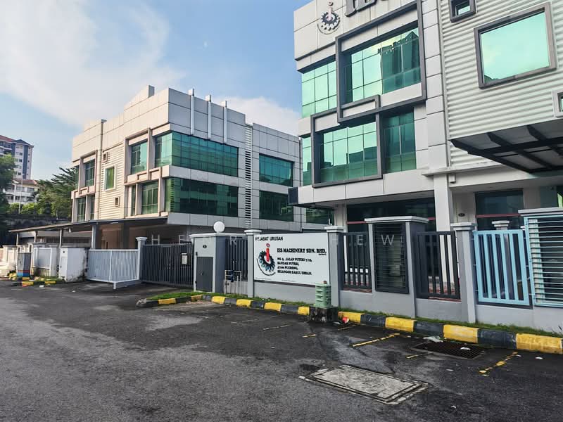 Shop / Office for Rent in Bandar Puteri Puchong (Puchong) - Henry Chew - Exterior - PropertyGuru.com.my