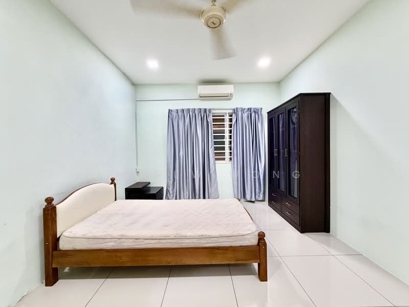 Condominium for Sale at Imperial Residence - Andrew Wong - Bedroom - PropertyGuru.com.my