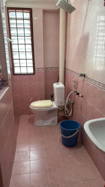 Apartment for Sale at Segar Apartments - PJ Low - Bathroom - PropertyGuru.com.my